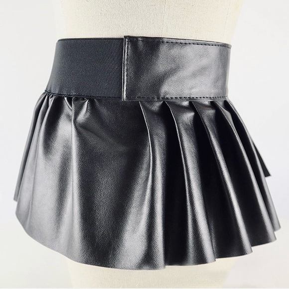 Faux Leather Peplum Corset Belt | Stretch Waist Cincher | Statement Fashion Belt - Picture 3 of 7